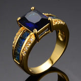 Anel Dourado Distinto em Azul Profundo