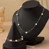 Conjunto de Joias em Corrente de Pérolas Delicado