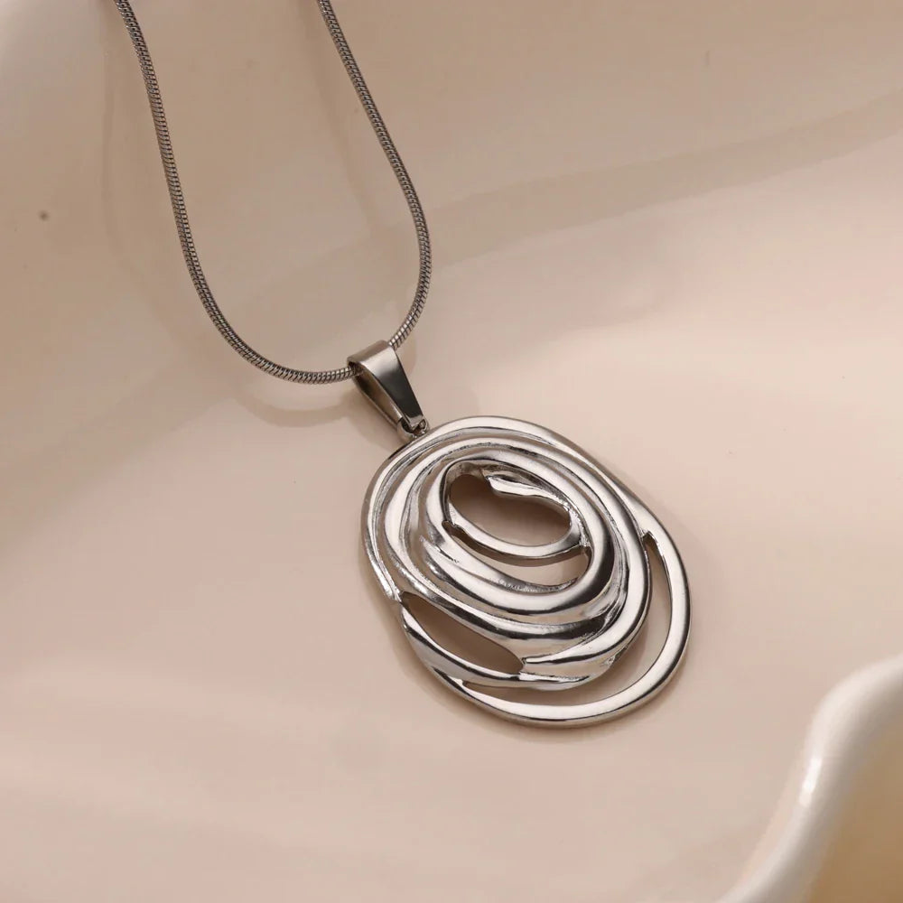 Colar Pendente Oval