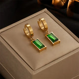 Conjunto de Joias Douradas Esculpidas Elegantes