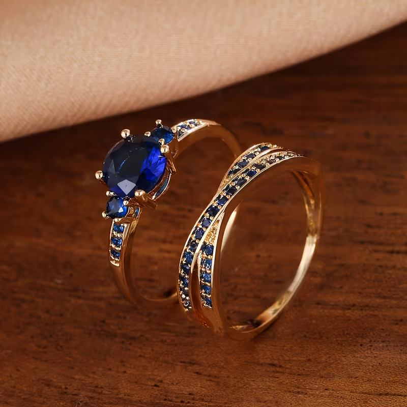 Conjunto de Dois Anéis Dourados de Pedra Preciosa