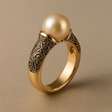 Anel Dourado de Pérola Vintage Atemporal