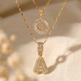 Conjunto Premium de Colar com Letra Dourada